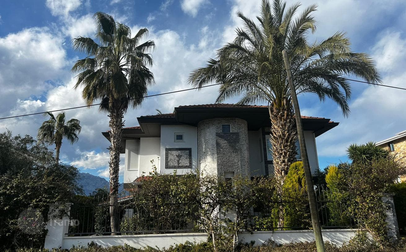 4-Bedroom Villa with Private Pool in Camyuva, Kemer, photo 2