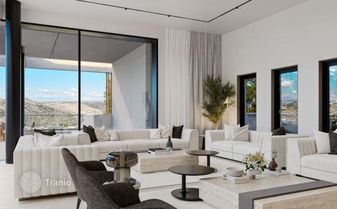 3-Bedroom Villa with Private Pool and Sea and Mountain Views in Mesa Geitonia, Limassol