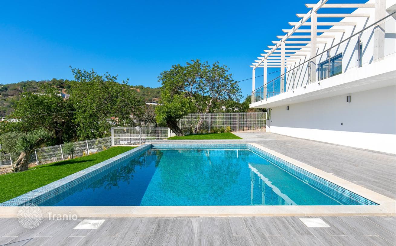 2-Bedroom Villa in Loulé, Algarve