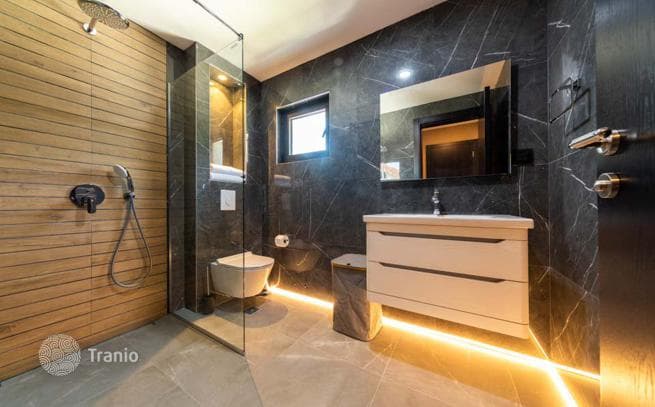 3-Bedroom Luxury Villa with Sea View in Tivat, photo 3