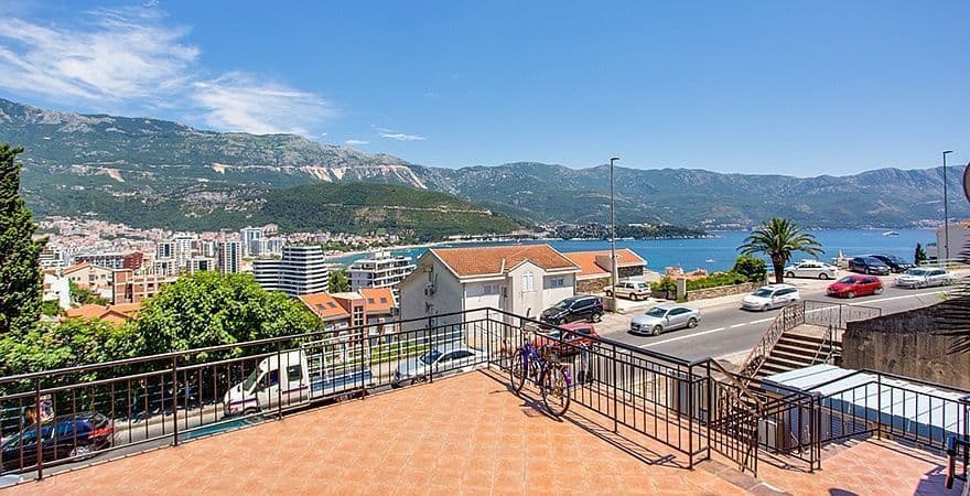 Квартира в Будве, Черногория, 82 м²