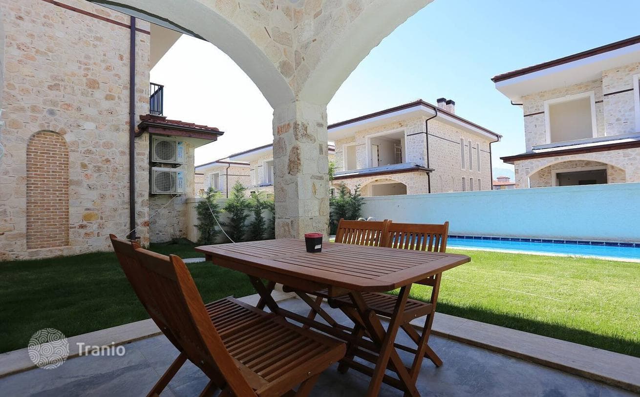 3 and 4-Bedroom Villas with Private Pool in Dosemealti, Antalya