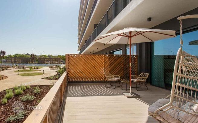 Modern Apartments in Gated Development Near the Beach in Faro