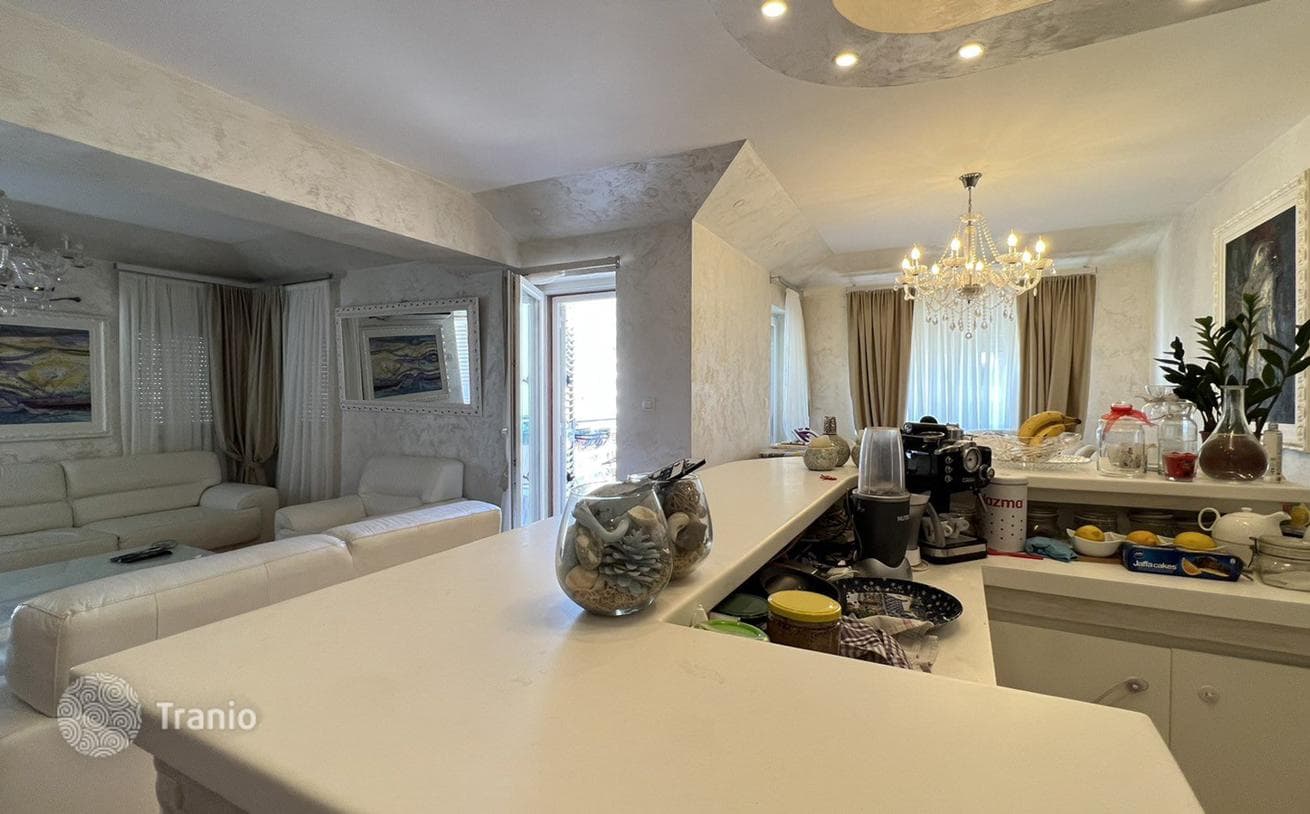 2-Bedroom Furnished Apartment with Garage and Terraces in Budva, photo 4