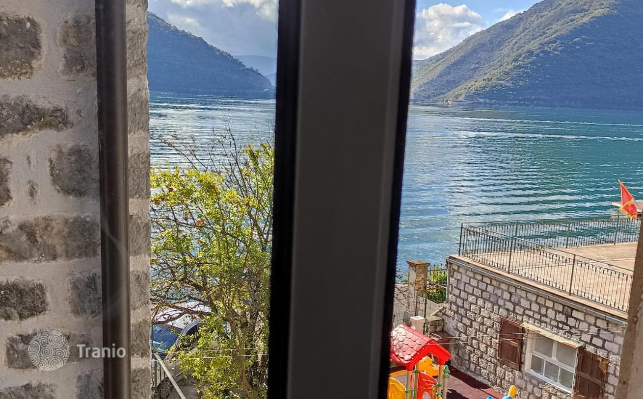 1-Bedroom Apartment in Kotor, photo 4
