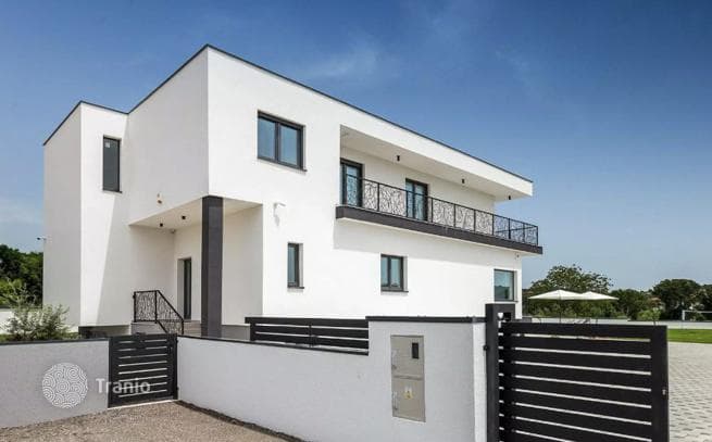 4-Bedroom Villa in Pula, Croatia, photo 3