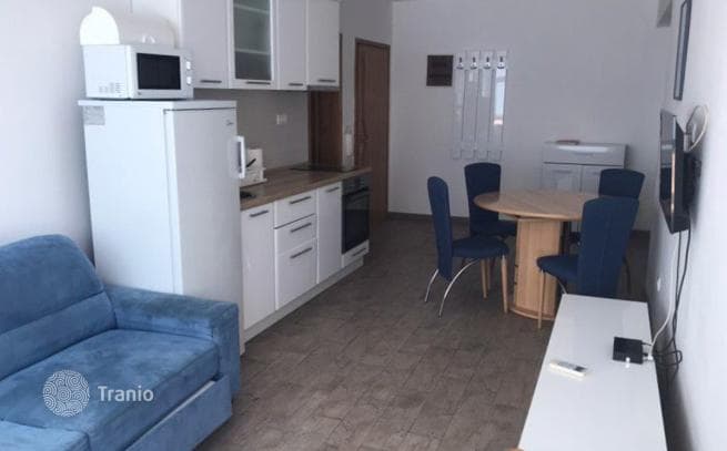 2-Bedroom Apartment 100 m from the Sea in Rafailovici, Budva, photo 3