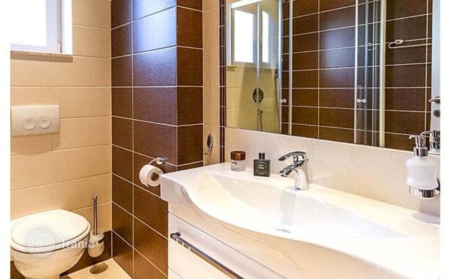 2-Bedroom Apartment with Sea View in Becici, Budva, photo 3