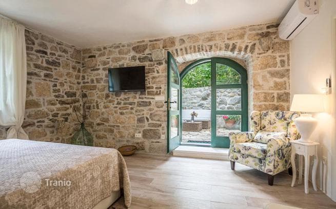 1-Bedroom Villa in Omis, photo 5