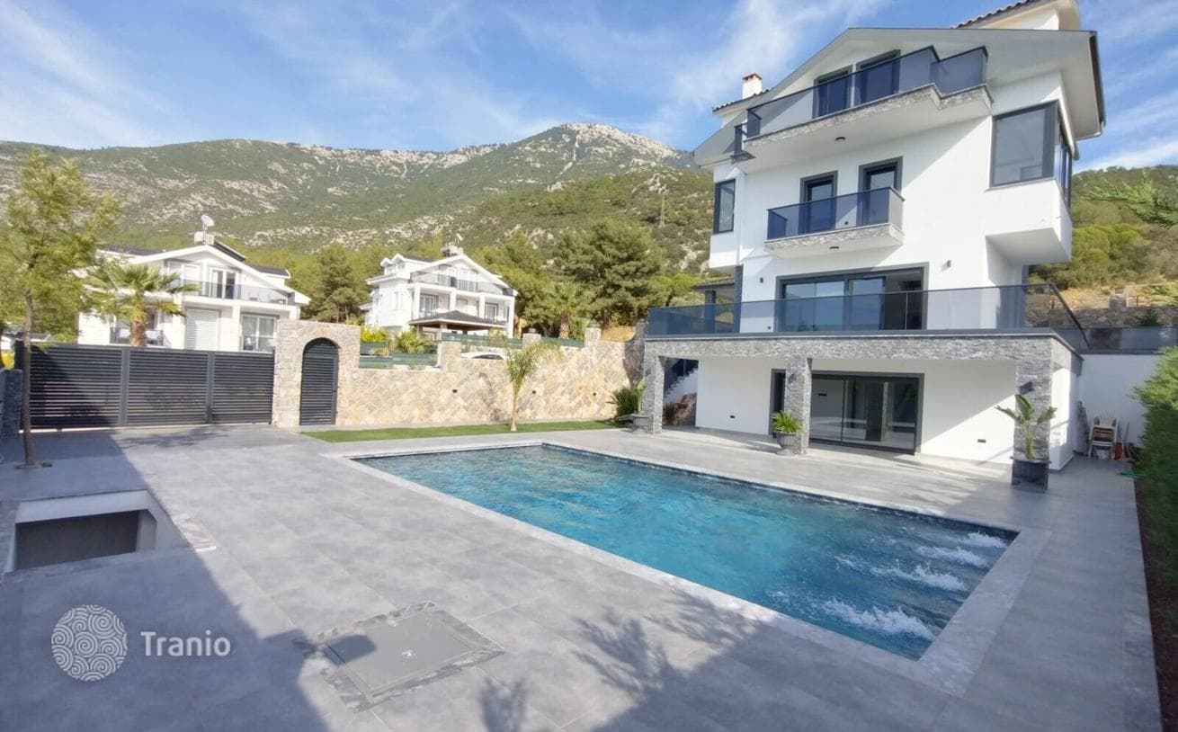 4-Bedroom House with Private Pool in Fethiye, Mugla