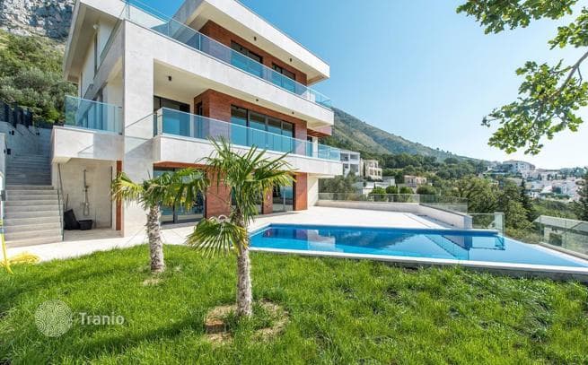 4-Bedroom Villa with Sea View in Budva, Montenegro, photo 2