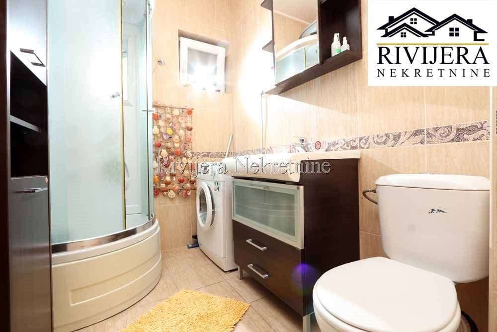 Апартаменты в Херцег-Нови, Черногория, 77 м², фото 5