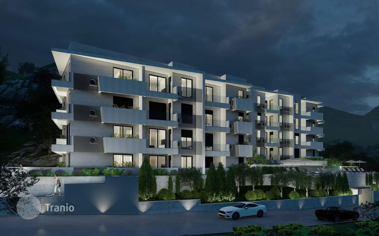 1-Bedroom Apartment 700 m from the Beach in Petrovac
