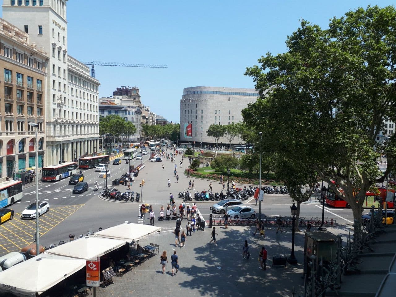 Квартира в Барселоне, Испания, 200 м²