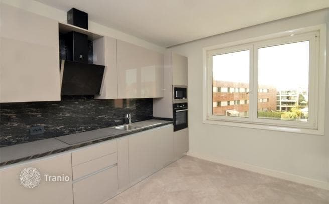 Apartment with Pool and Gym in Istanbul, Turkey, photo 4
