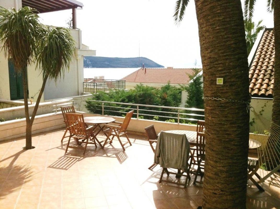 Apartment in Herceg Novi, Montenegro, photo 2