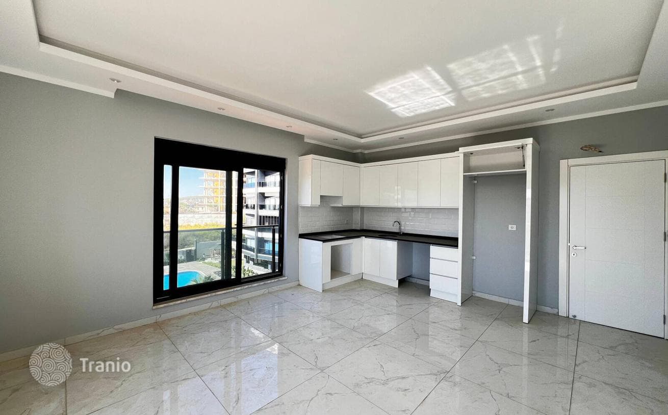 Apartment with Panoramic Sea and City Views in Avsallar, Alanya