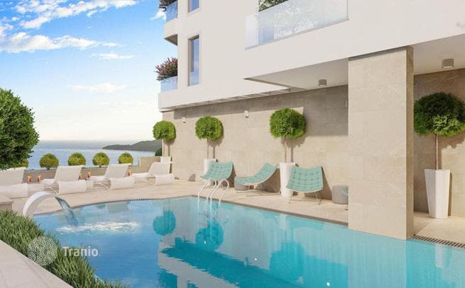 1-Bedroom Apartment with Sea View in Becici, Budva, photo 3