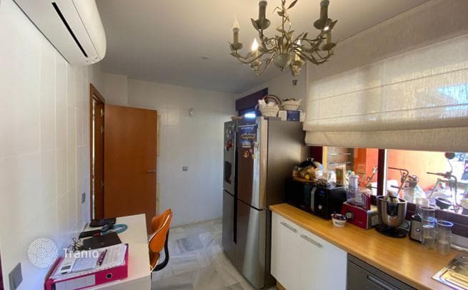2-Bedroom Furnished Villa with Shared Pool in Benaavís, photo 4