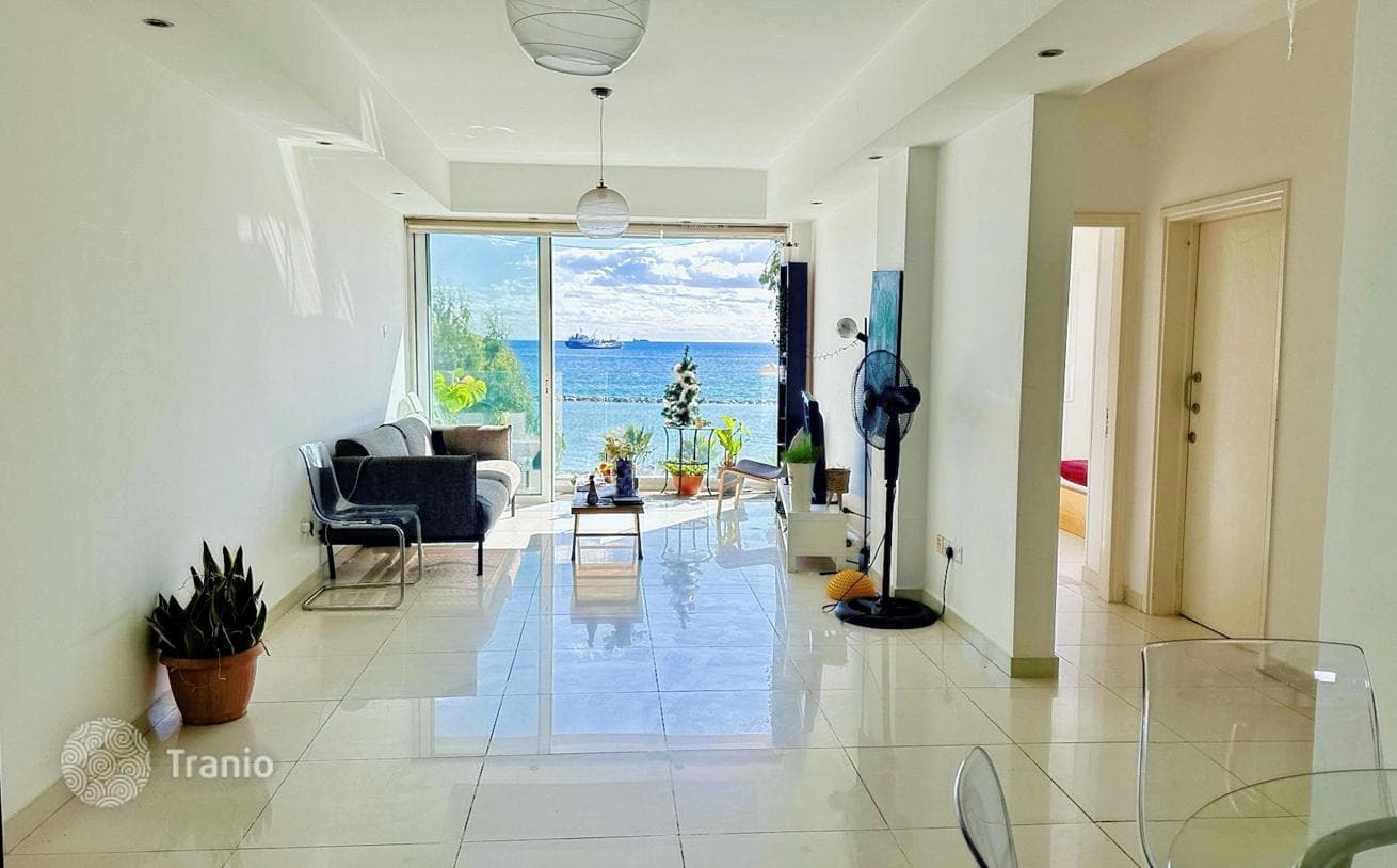 3-Bedroom Apartment with Panoramic Sea View in Limassol, Cyprus, photo 2