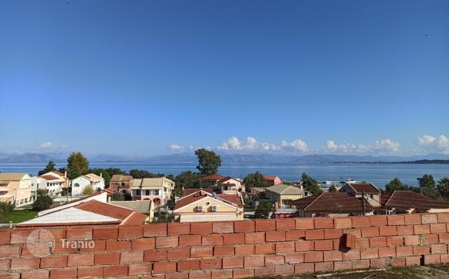 Не законченный, Южная часть Корфу, Петрити