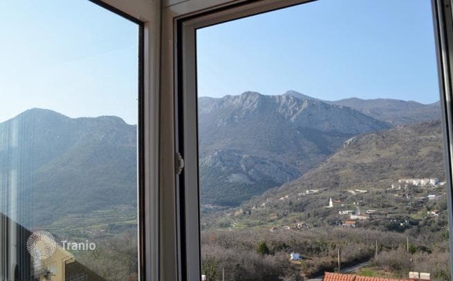 2-Bedroom Apartment with Garage in Bar, Montenegro, photo 3