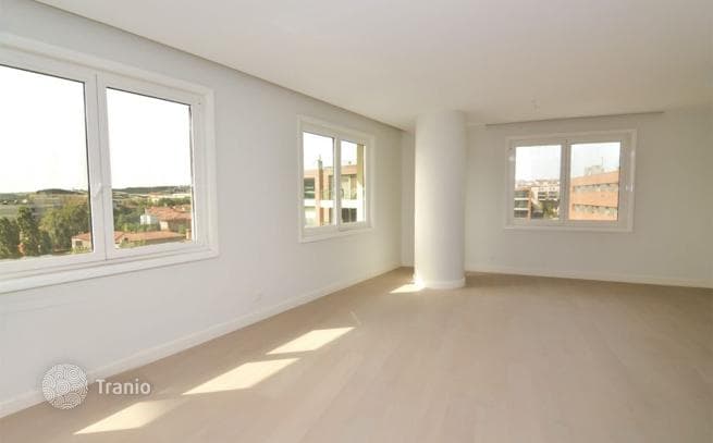 Apartment with Pool and Gym in Istanbul, Turkey, photo 2
