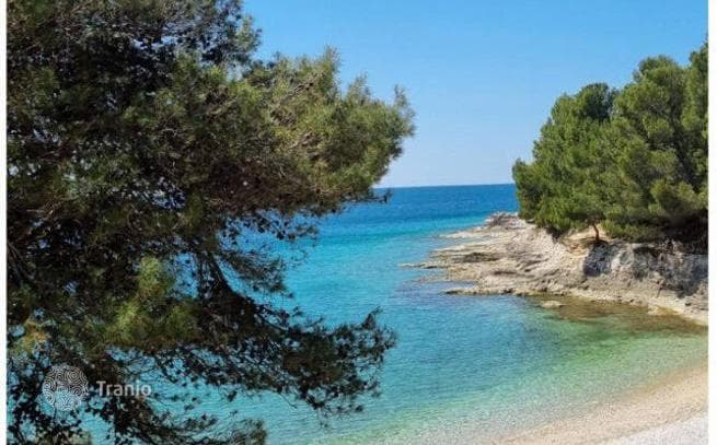 2-Bedroom Apartment 120 m from the Sea in Pula, photo 3