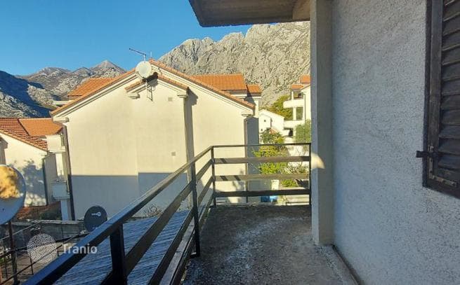 2-Story House 50 m from the Sea in Luta, Kotor, photo 5