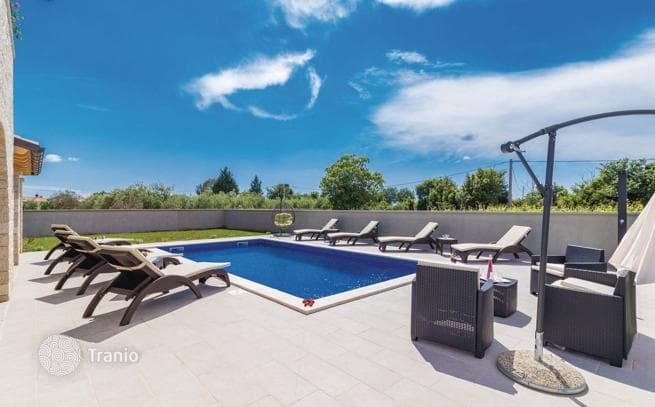 3-Bedroom Villa in Pula, Croatia, photo 3