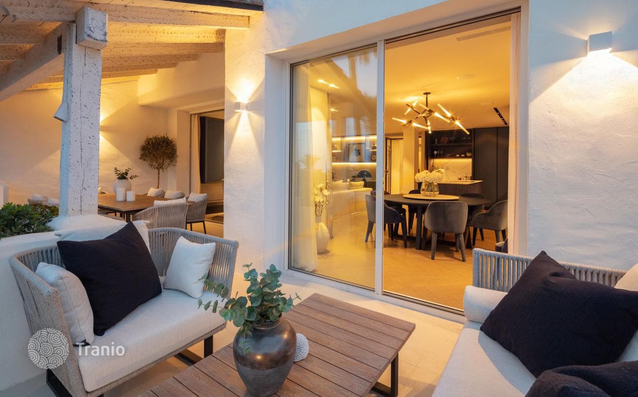 2-Bedroom Penthouse with Sea and Garden Views in Marbella, photo 3