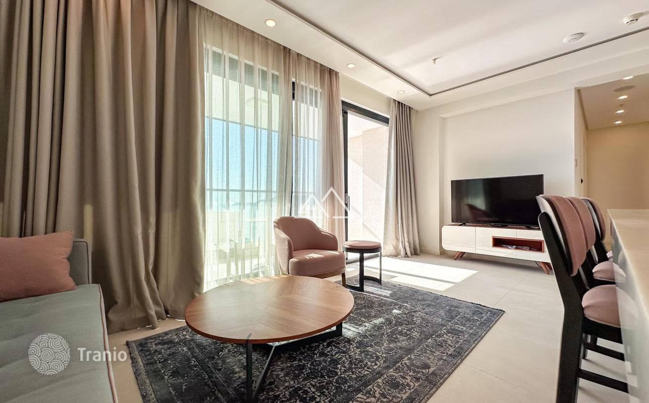 2-Bedroom Beachfront Apartment with Panoramic Sea View in Becici, photo 2