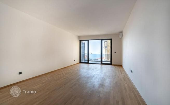 Apartment with Garage Close to the Sea in Sveti Stefan, Montenegro, photo 5