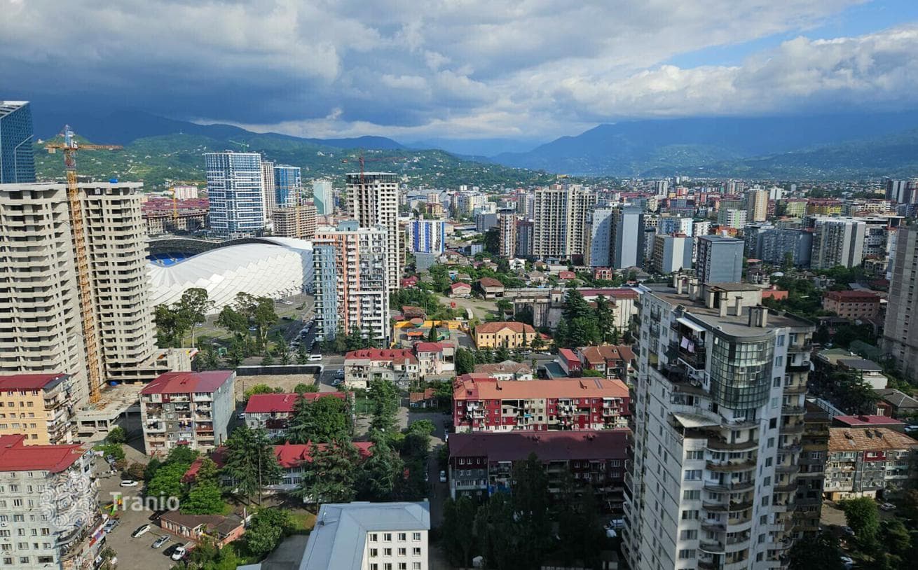 3-Bedroom Apartment with Sea and Mountain Views in Tbilisi, photo 3