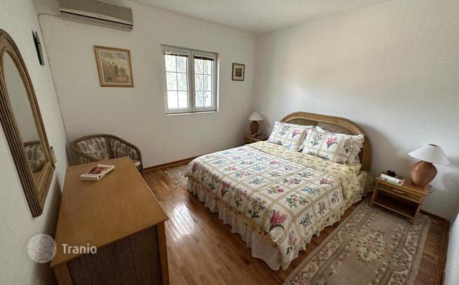 3-Bedroom Apartment with Sea View in Pržno, Budva, photo 4