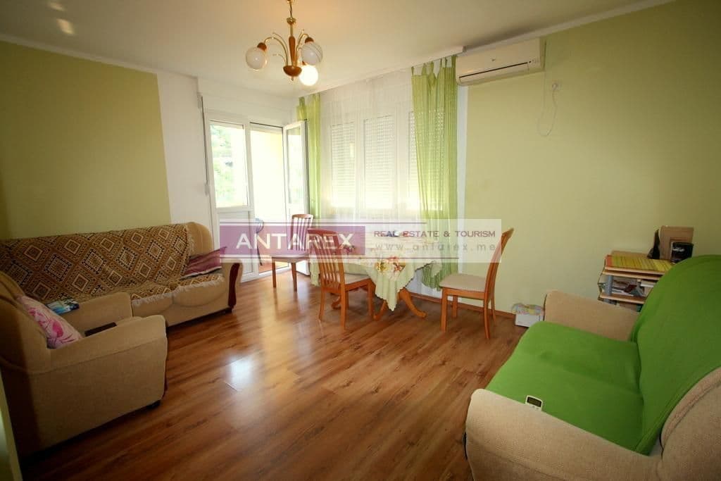 Апартаменты в Херцег-Нови, Черногория, 60 м²