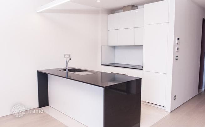 2-Bedroom Apartment with Sea and City Views in Budva, photo 4