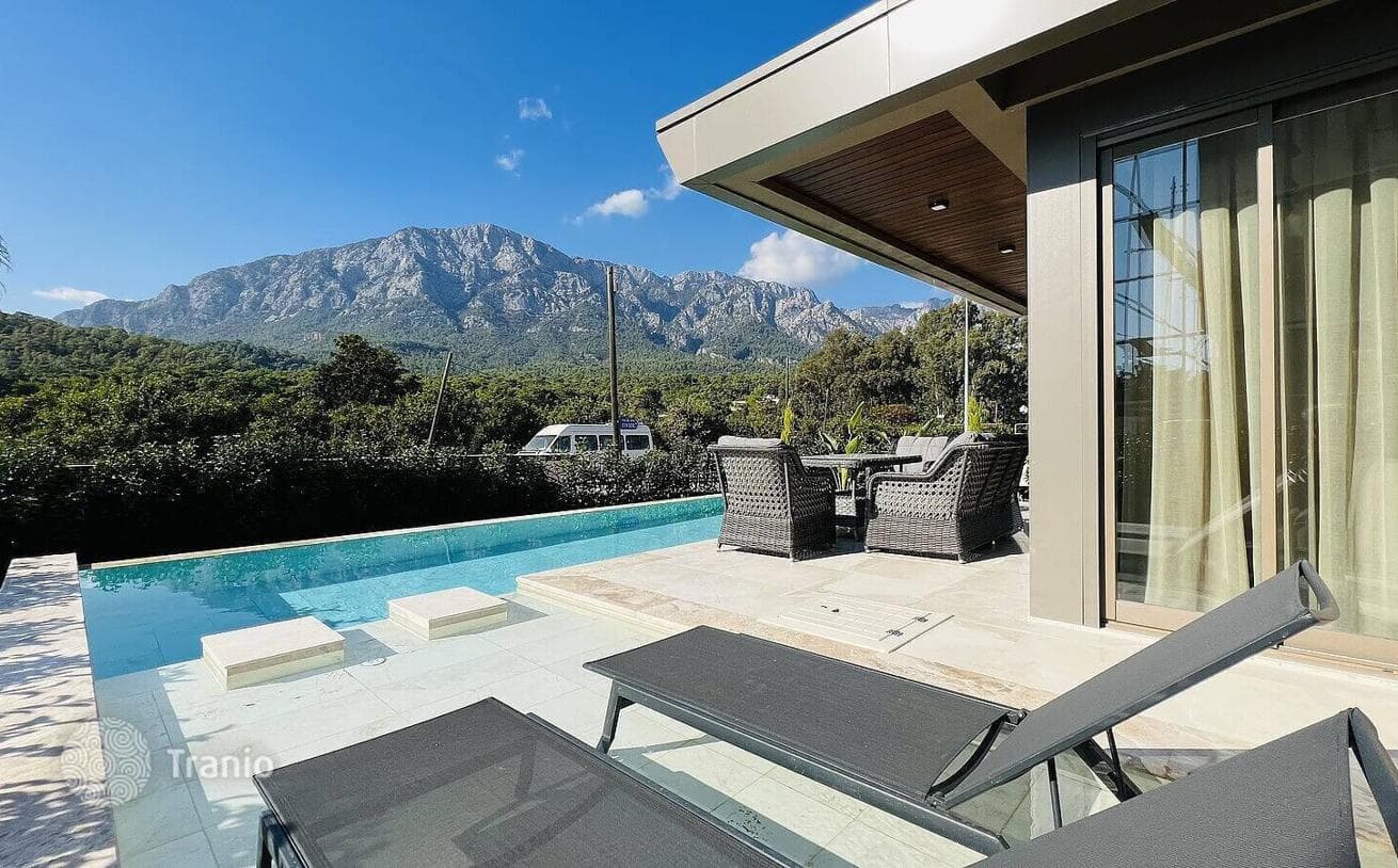 Luxury Villa with Mountain Views in Kemer, photo 3