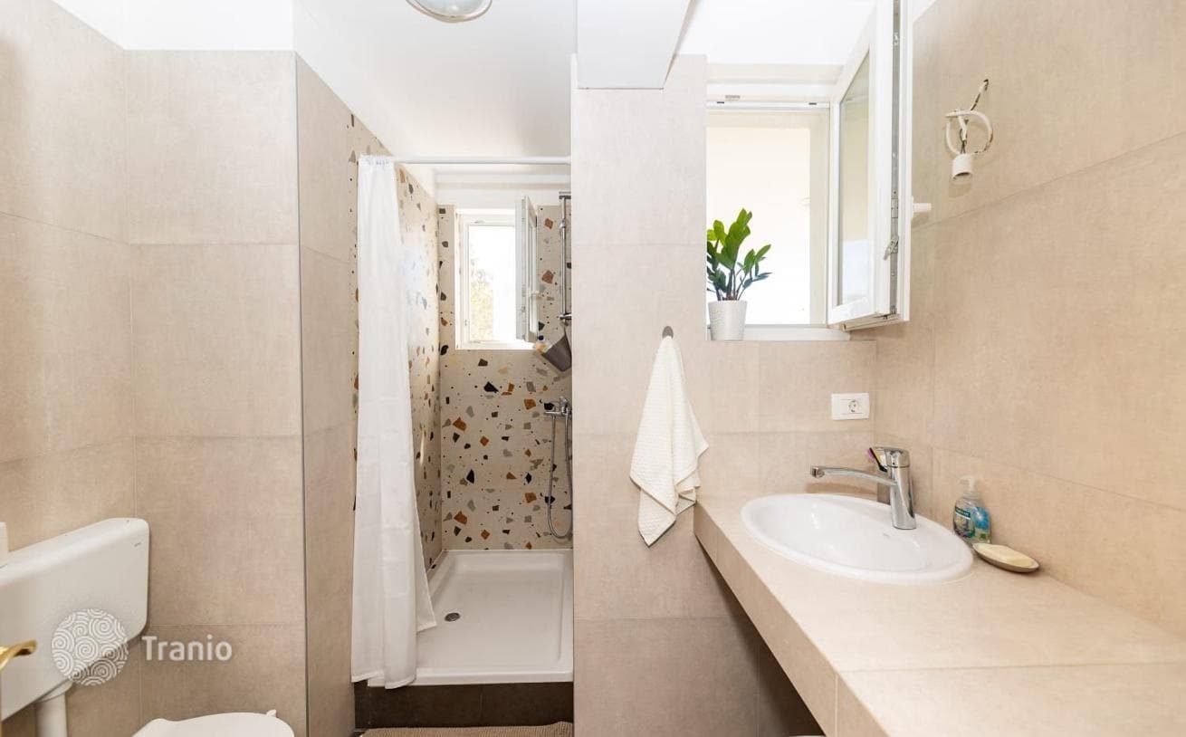 4-Bedroom House in Kastel Luksic, Dalmatia, photo 2