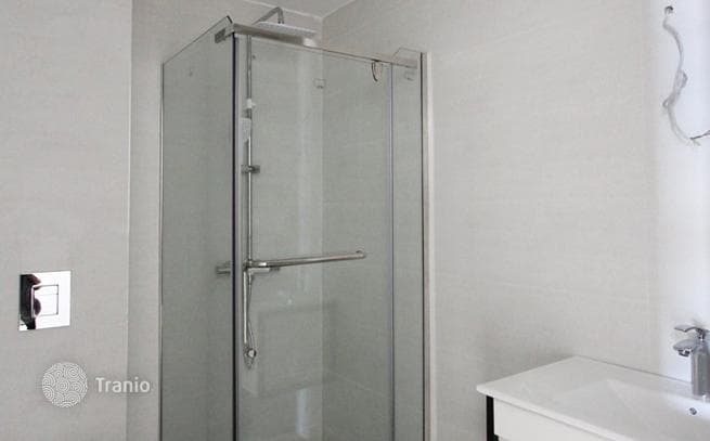 Beachfront Apartments with Shared Pool and Parking in Tivat, photo 2