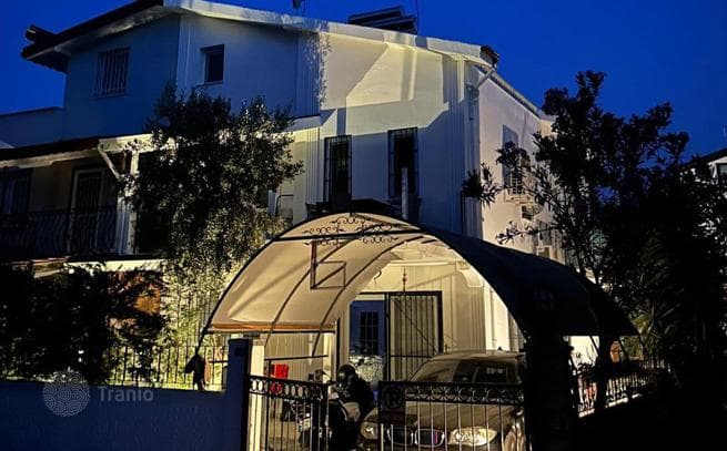 4-Bedroom Villa Near the Waterfront in Turkey, photo 5