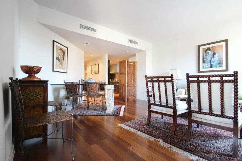 Квартира в Барселоне, Испания, 82 м²