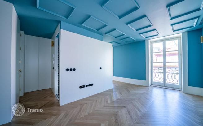 2-Bedroom Apartment with River and Square Views in Porto, photo 4