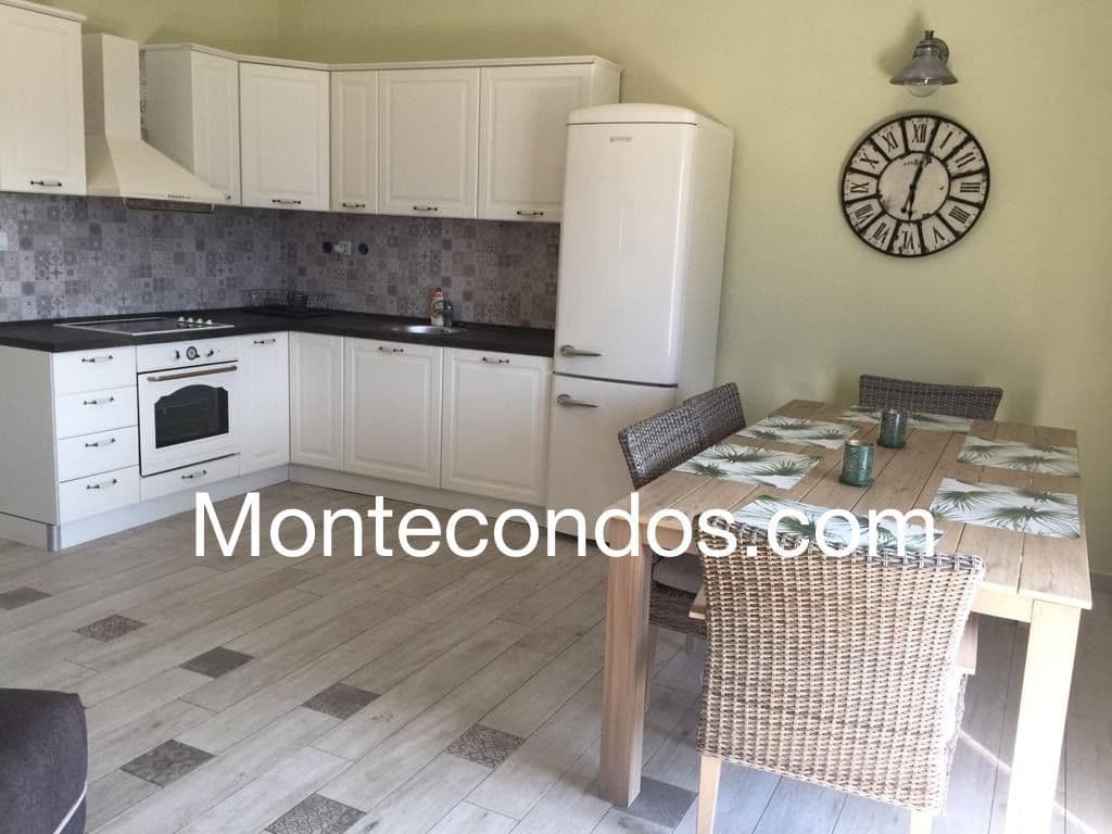 Квартира в Херцег-Нови, Черногория, 60 м²