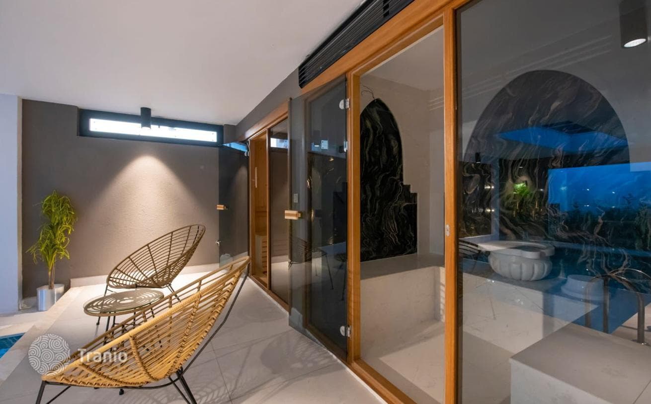 2-Bedroom Villa 350 m² in Oludeniz, photo 2