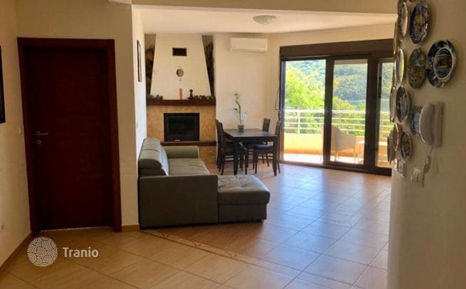 1-Bedroom Apartment with Sea View in Dobrota, Bar, photo 3