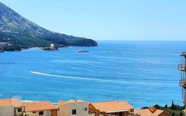 1-Bedroom Apartment with Sea View in Budva