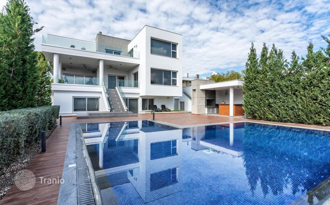 5-Bedroom Villa in Limassol, Cyprus, photo 5