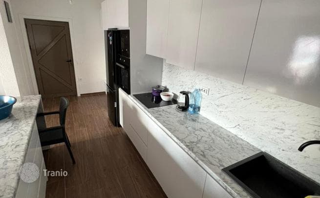 2-Bedroom Furnished Apartment with Balcony in Dobrota, photo 2