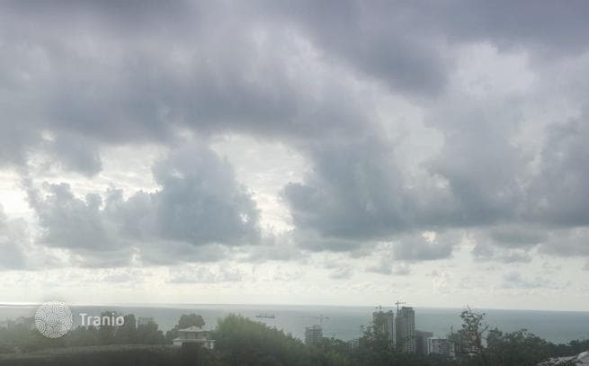 4-Bedroom House with Garden and Sea View in Makhinjauri, Batumi